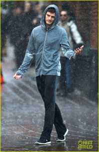 Jamie Dornan Running In The Rain On The Set Of 'Fifty Shades Of Grey'